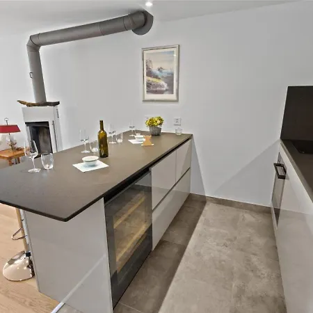 Apartment Renove, Grand Balcon, 10min Des Pistes Crans-Montana